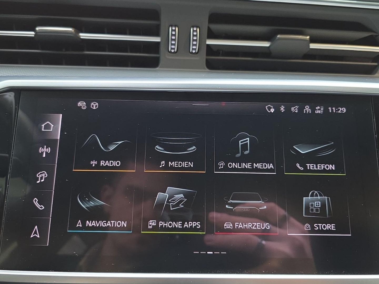 Bild über Audi A6 Avant advanced 45 TDI quattro S tronic - für weitere Informationen kontaktieren Sie den Audi Partner