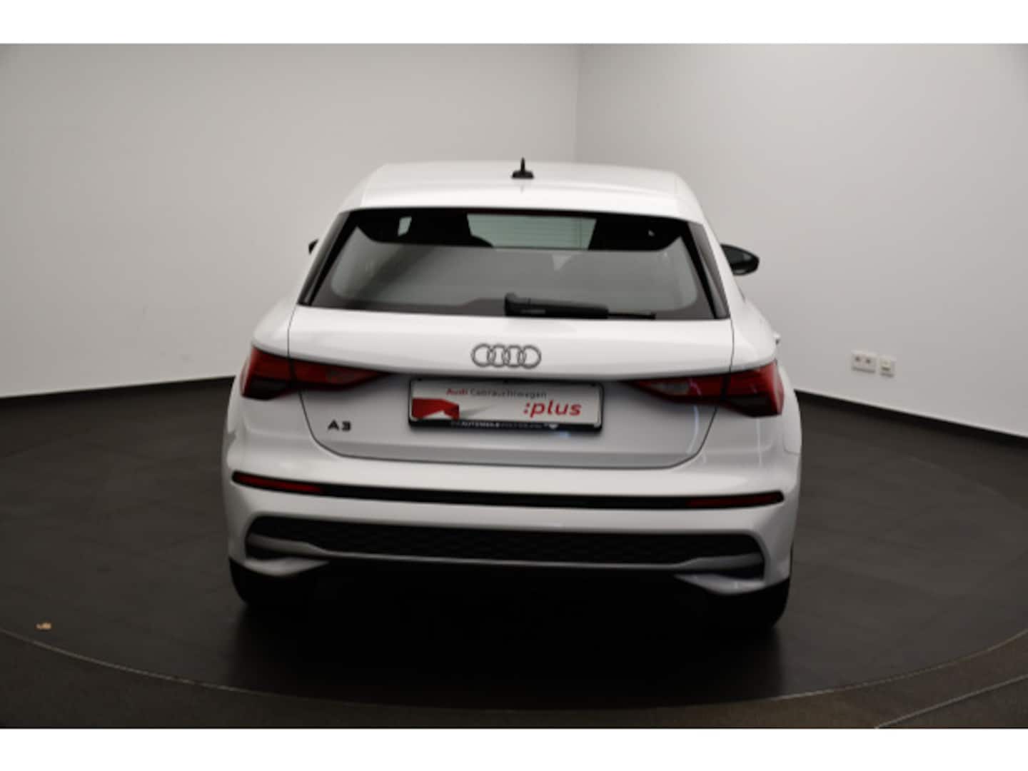 Bild über Audi A3 Sportback 35 TFSI S tronic - für weitere Informationen kontaktieren Sie den Audi Partner