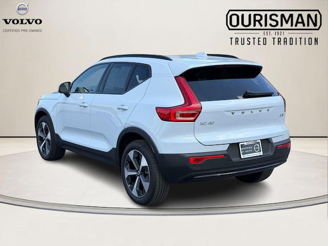 2026 Volvo XC40 Plus - Photo 6
