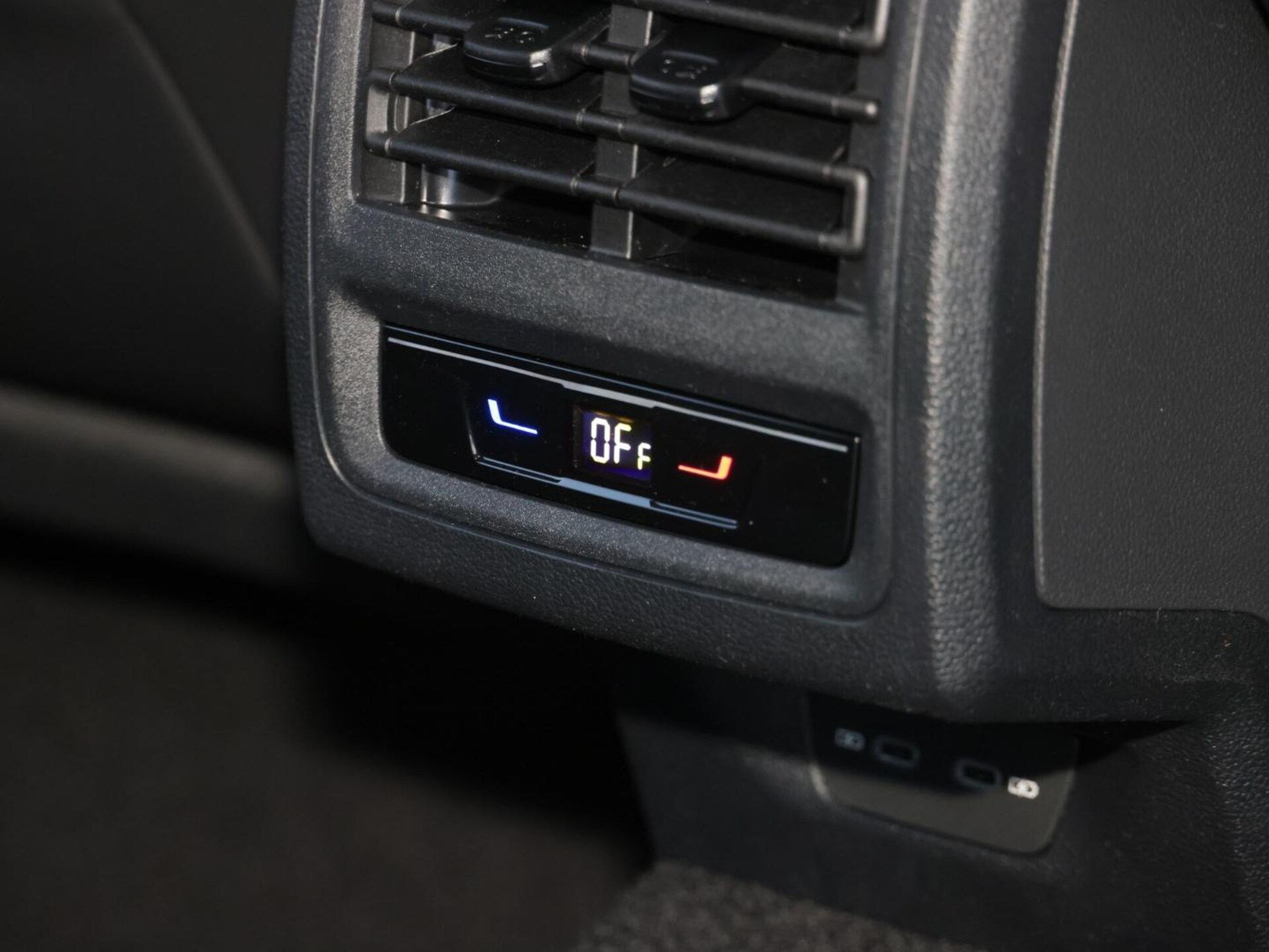 Volkswagen Golf Variant R