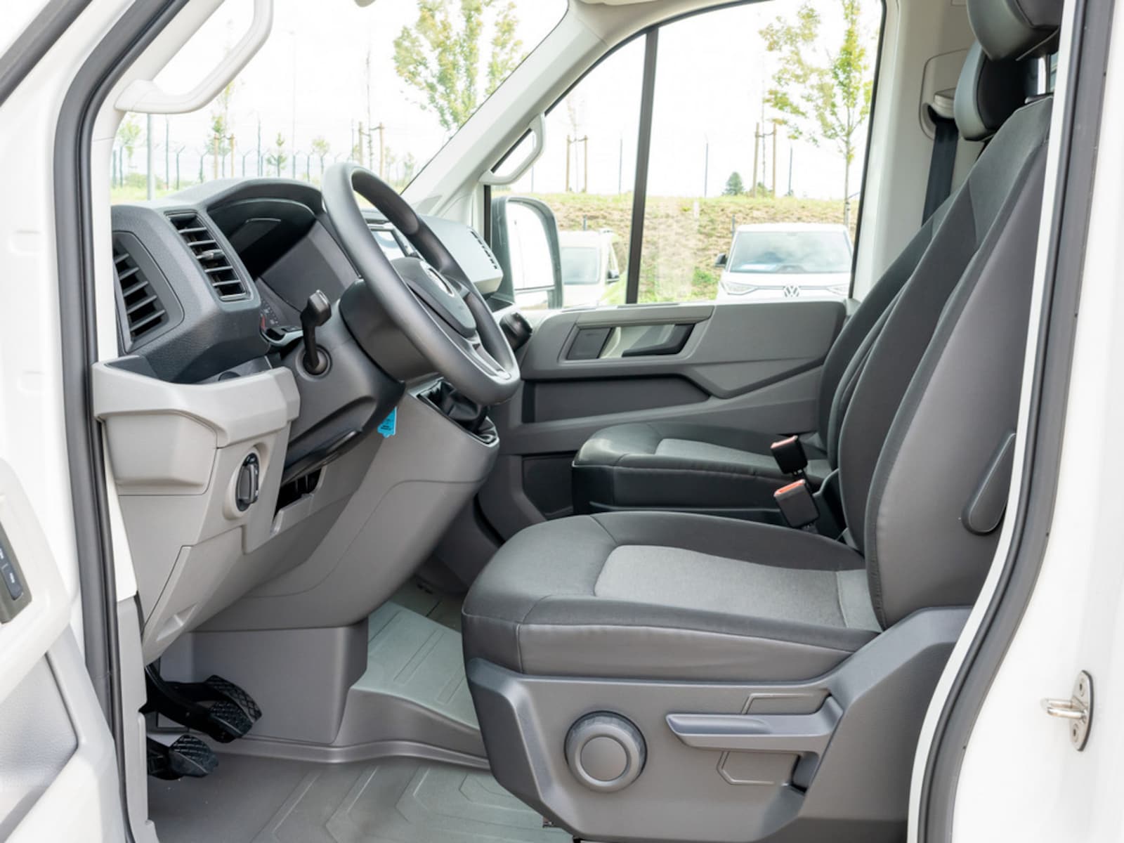 Volkswagen Crafter Kasten langer Radstand – Bild 21