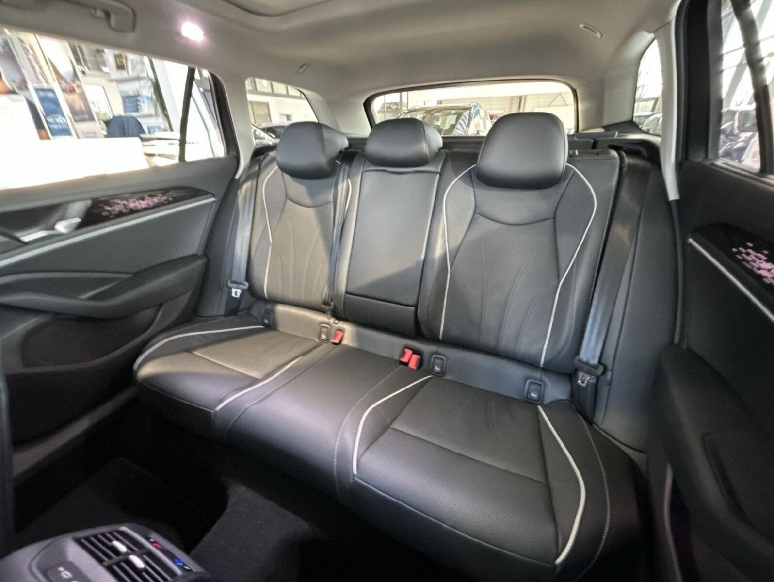 Volkswagen Passat – Bild 27