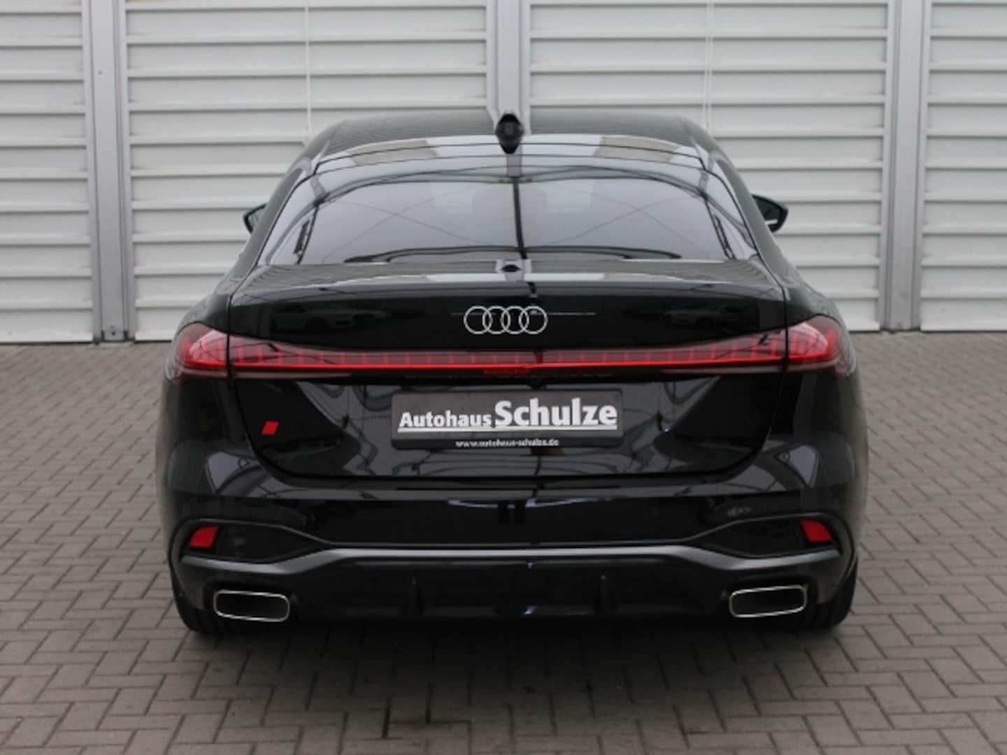 Bild über Audi A5 Limousine TFSI S tronic - für weitere Informationen kontaktieren Sie den Audi Partner