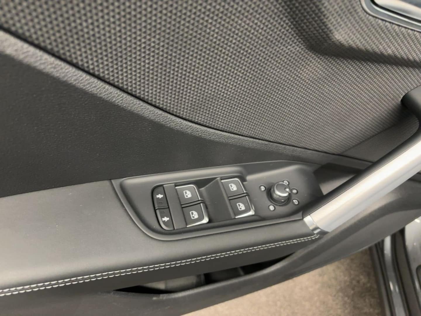 Bild über Audi Q2 S line 35 TFSI S tronic - für weitere Informationen kontaktieren Sie den Audi Partner