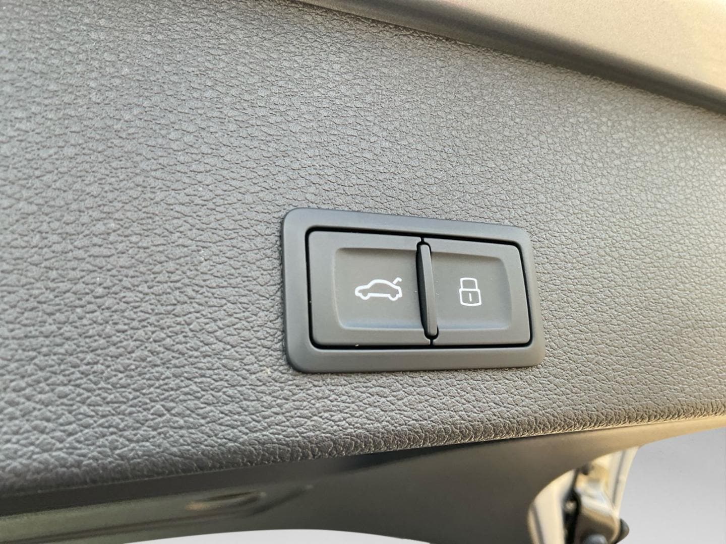 Bild über Audi Q2 advanced 35 TFSI S tronic - für weitere Informationen kontaktieren Sie den Audi Partner