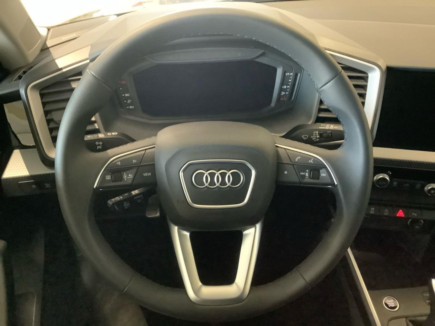 Bild über Audi A1 Sportback S line 30 TFSI S tronic - für weitere Informationen kontaktieren Sie den Audi Partner