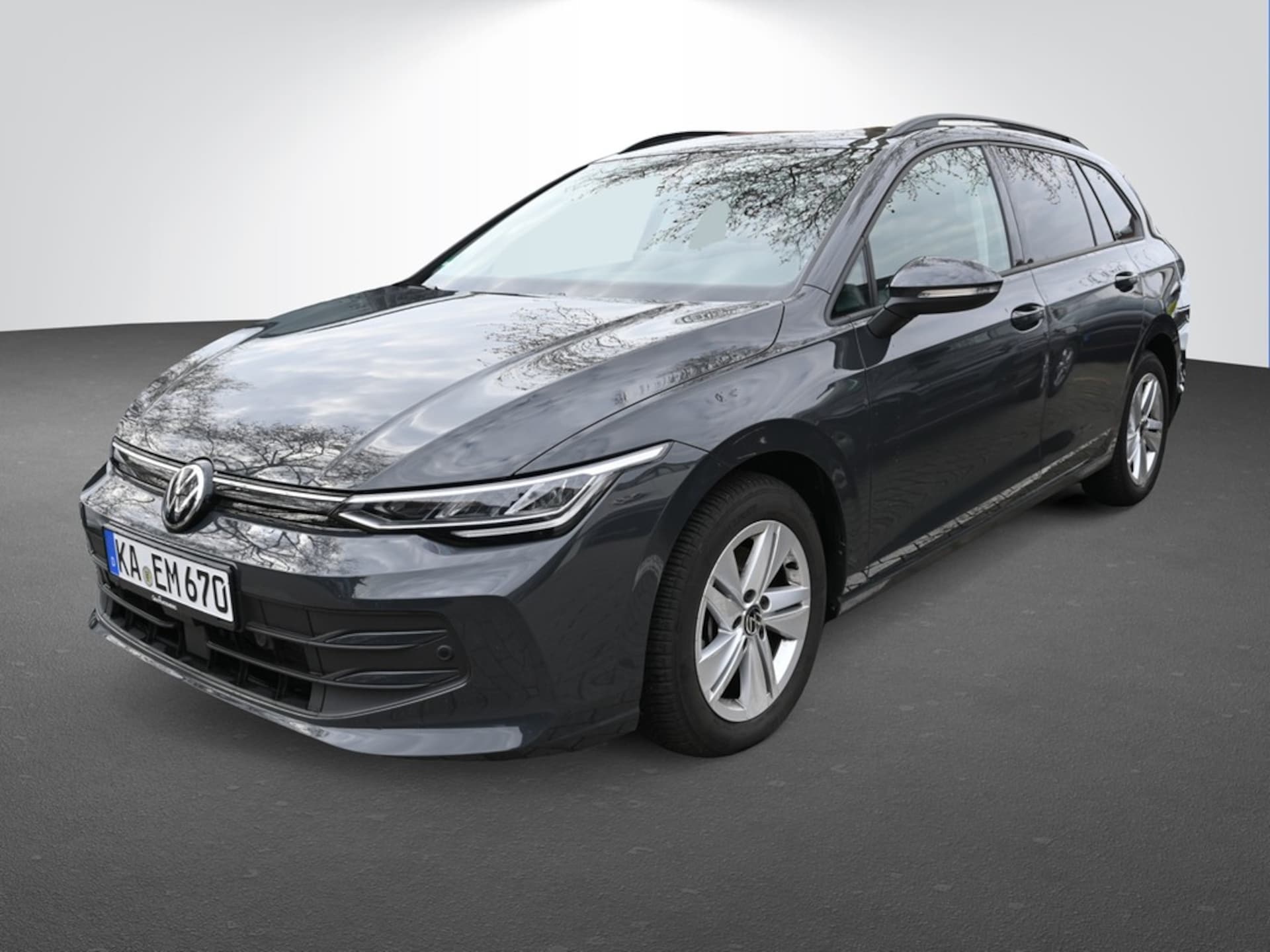 Volkswagen Golf Variant Life