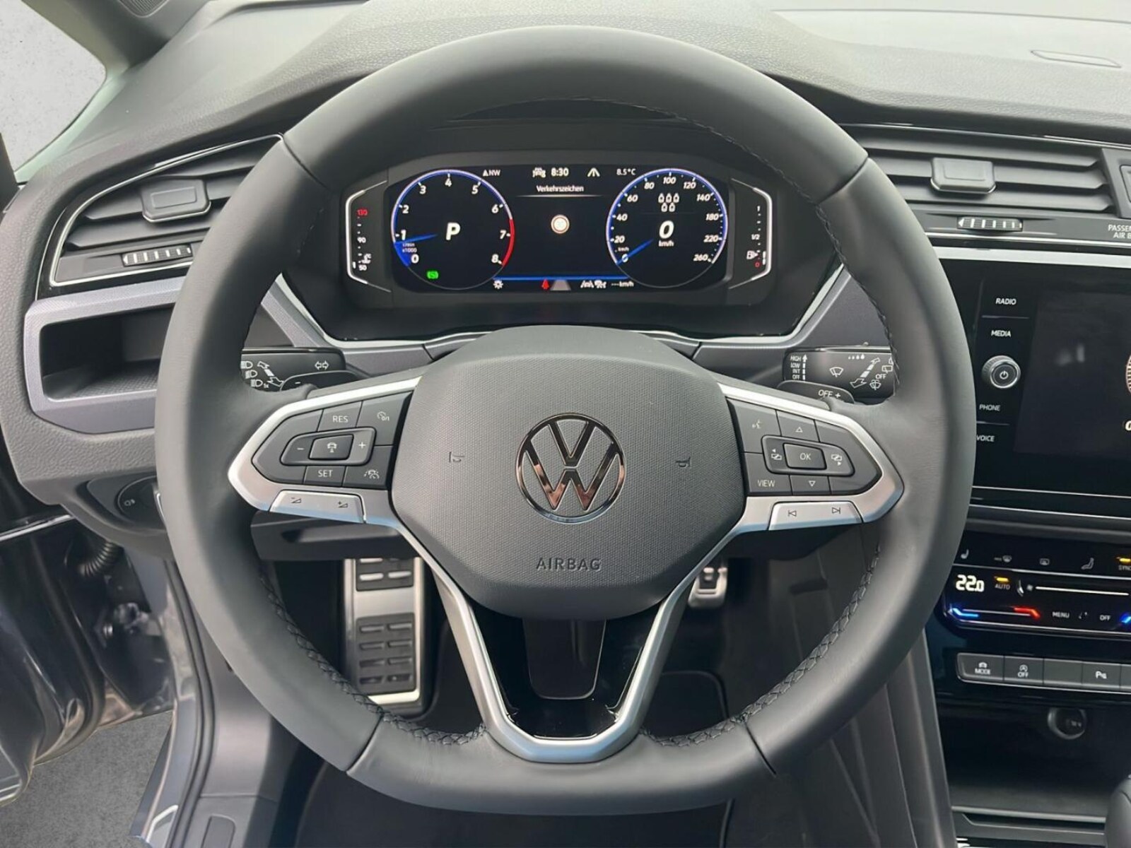 Volkswagen Touran – Bild 9