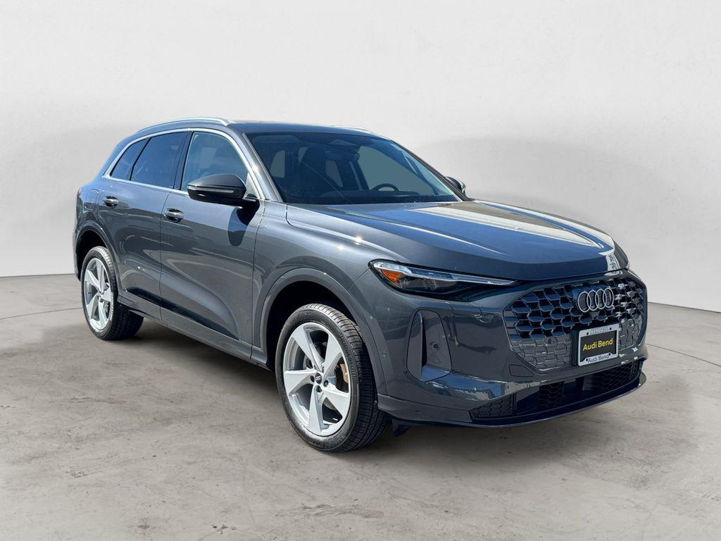 2025 Audi Q5 40 Premium Plus's photo