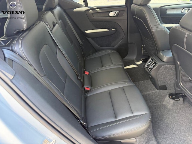 2026 Volvo XC40 Plus - Photo 18