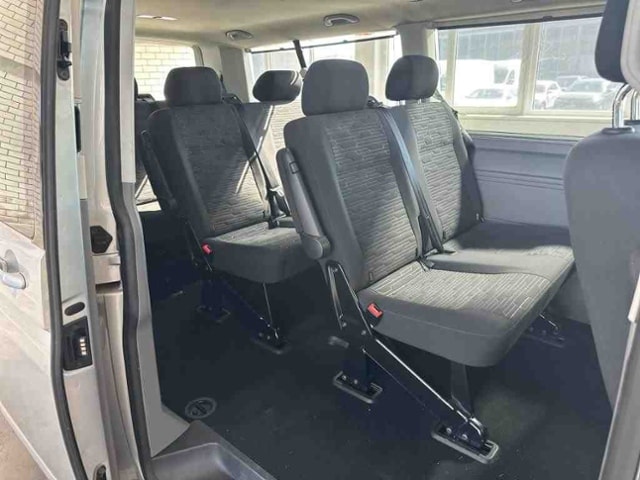 Volkswagen T6.1 Caravelle larger