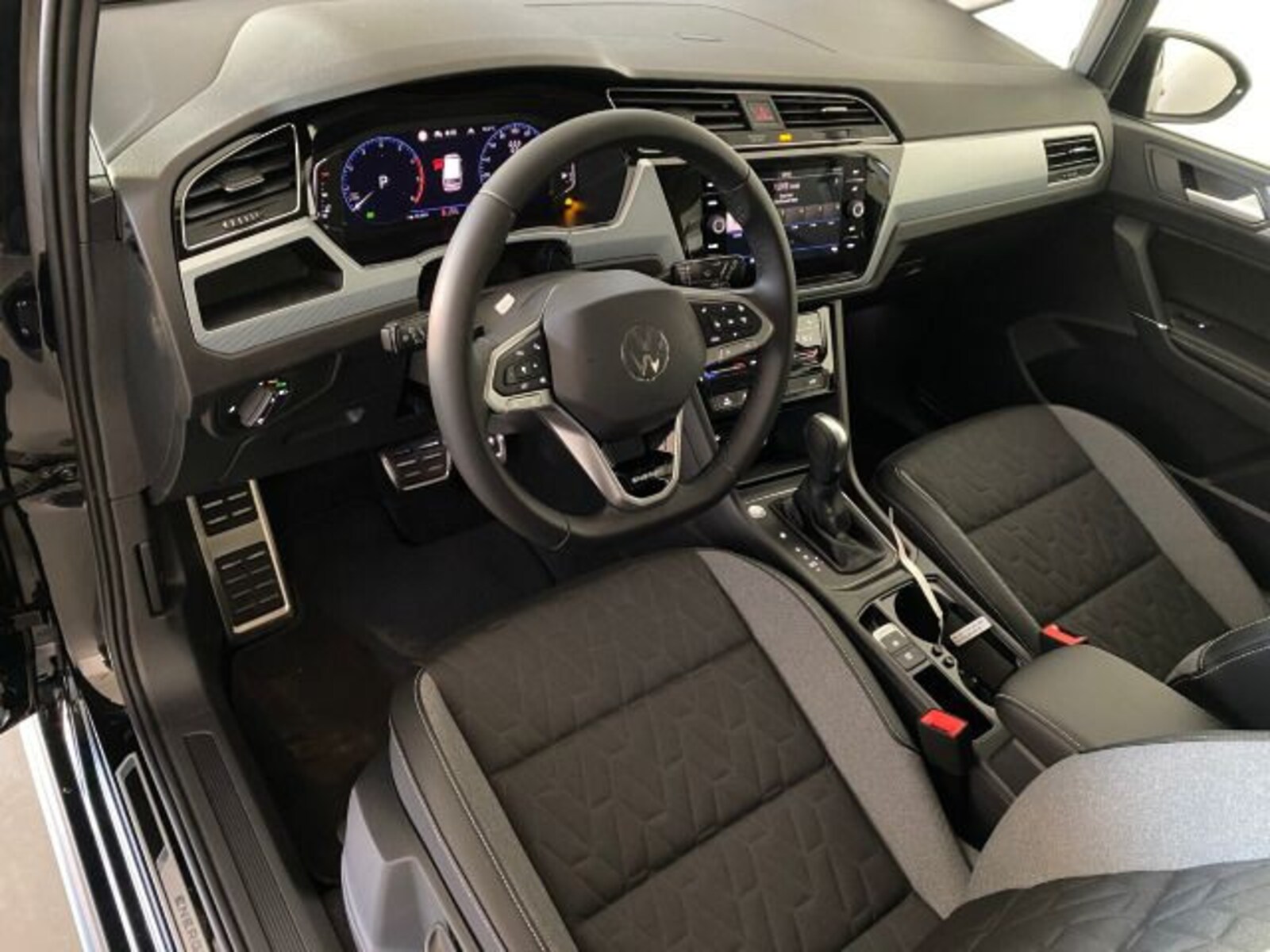 Volkswagen Touran – Bild 6