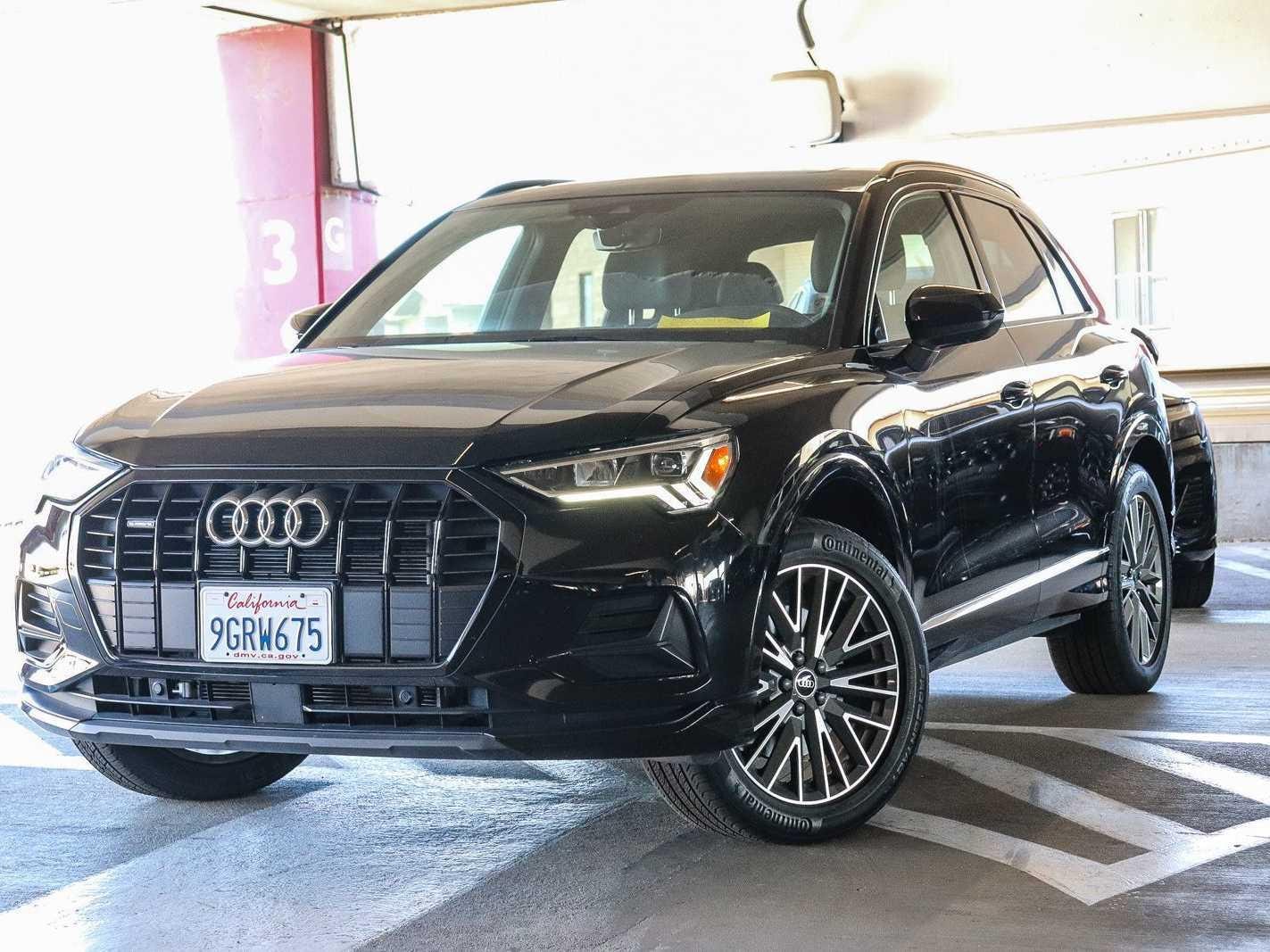 2023 Audi Q3 40 TFSI Premium quattro's photo