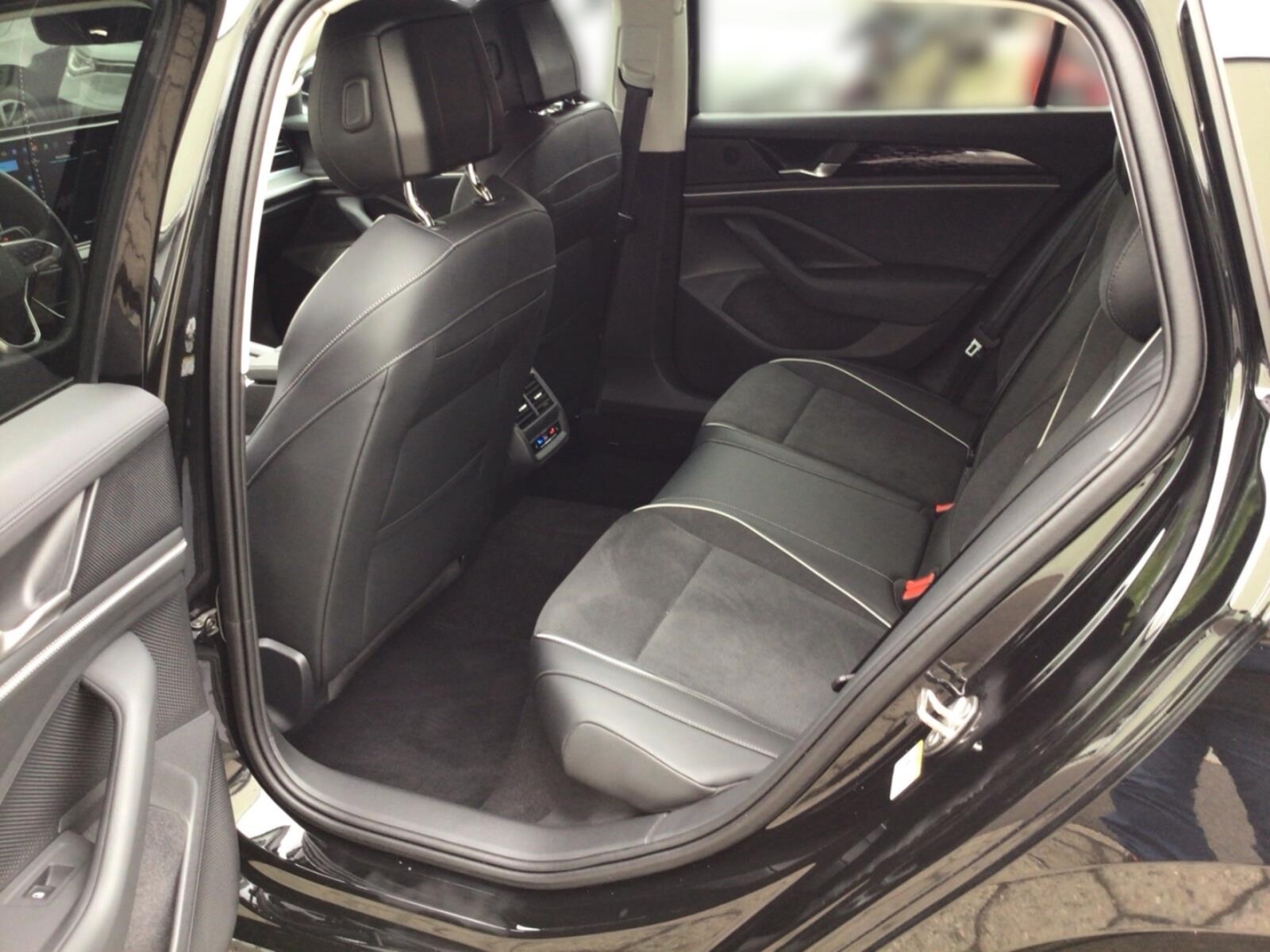 Volkswagen Passat – Bild 10