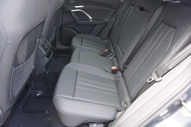 2026 Audi Q5 Premium Plus - Photo 18