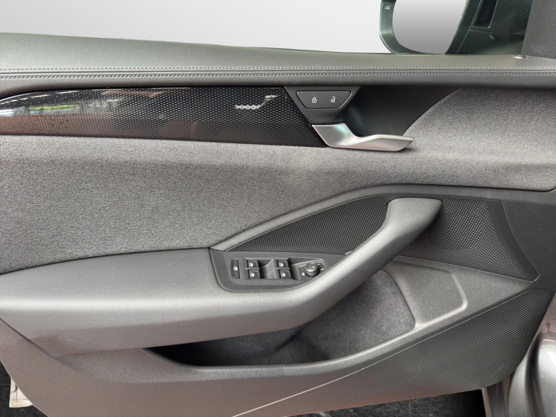 Volkswagen Passat Basis-Modell