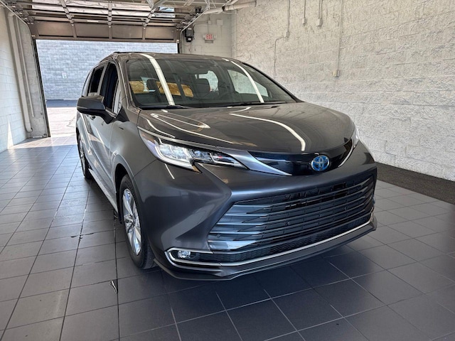 2025 Toyota Sienna