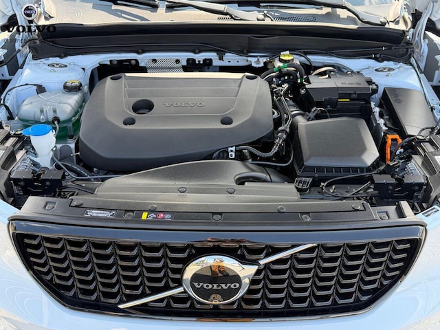 2026 Volvo XC40 Plus - Photo 40