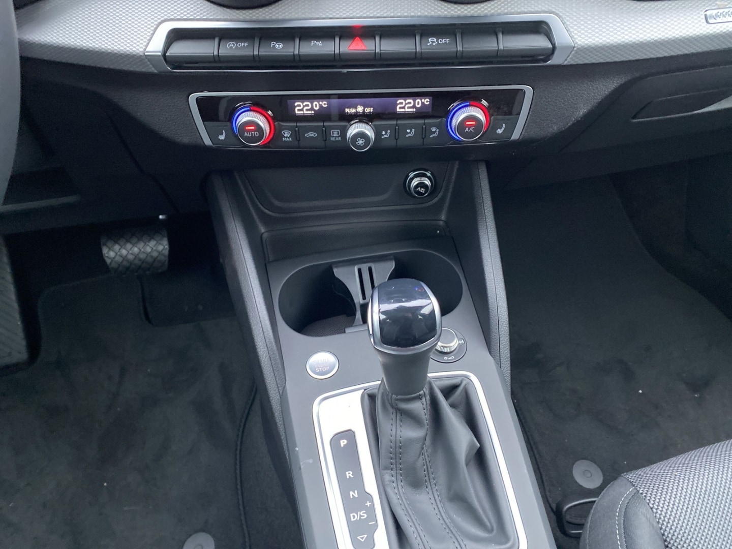 Bild über Audi Q2 S line 35 TFSI S tronic - für weitere Informationen kontaktieren Sie den Audi Partner
