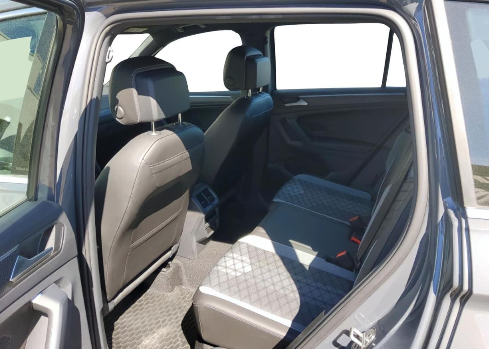 Volkswagen Tiguan – Bild 6