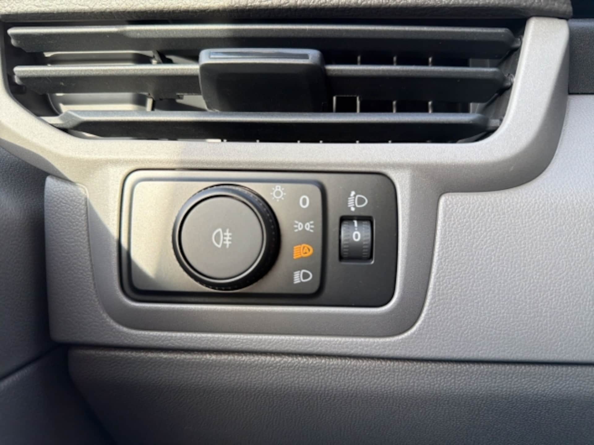 Volkswagen Transporter Kombi kurzer Radstand