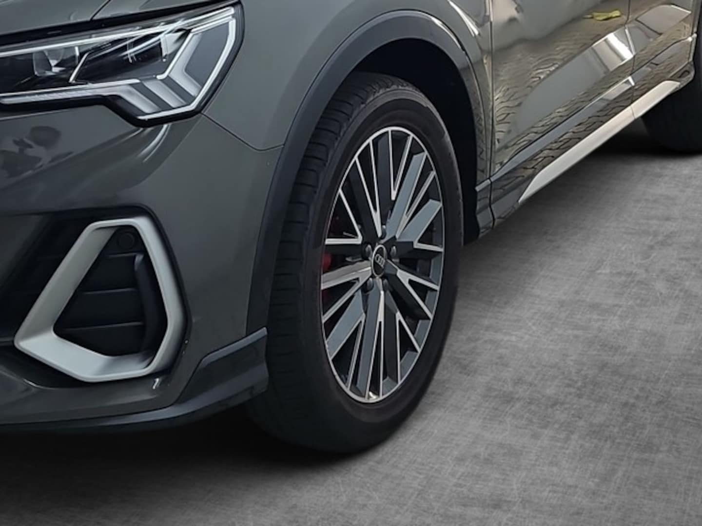 Bild über Audi Q3 Sportback S line 45 TFSI quattro S tronic - für weitere Informationen kontaktieren Sie den Audi Partner