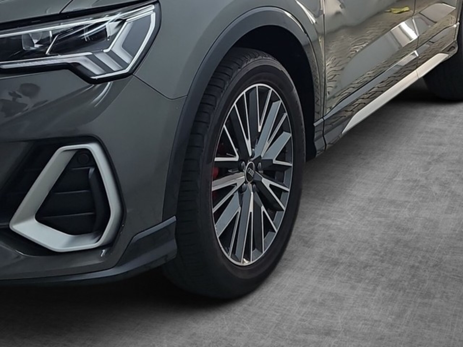 Audi Q3 Sportback S line