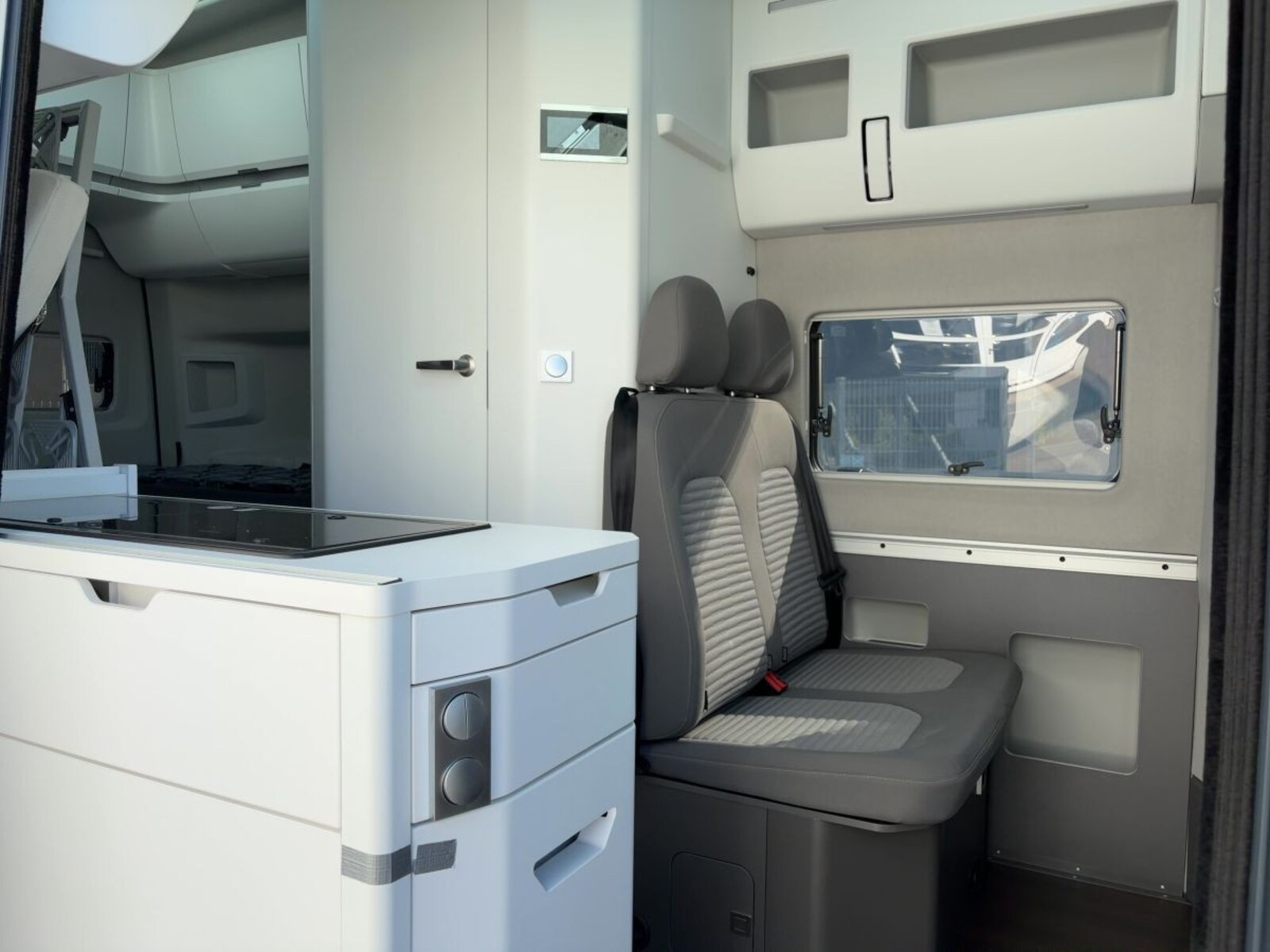 Volkswagen Grand California 600 – Bild 12