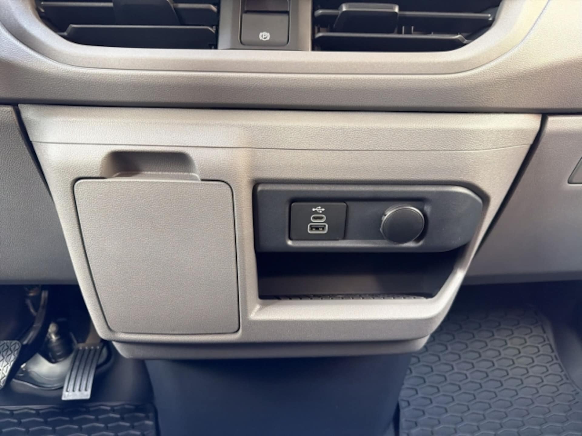 Volkswagen Transporter Kombi kurzer Radstand