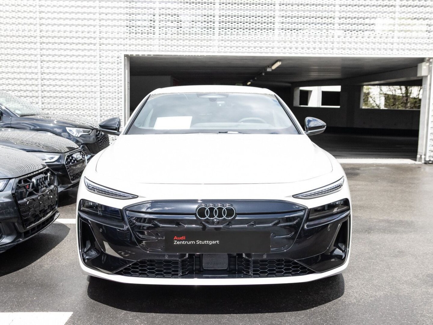 Bild über Audi A6 Avant e-tron S line business e-tron performance 270 kW - für weitere Informationen kontaktieren Sie den Audi Partner