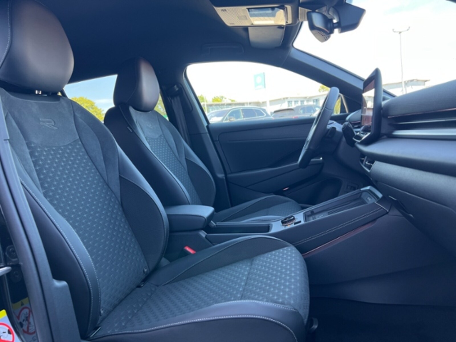 Volkswagen T-Roc – Bild 9