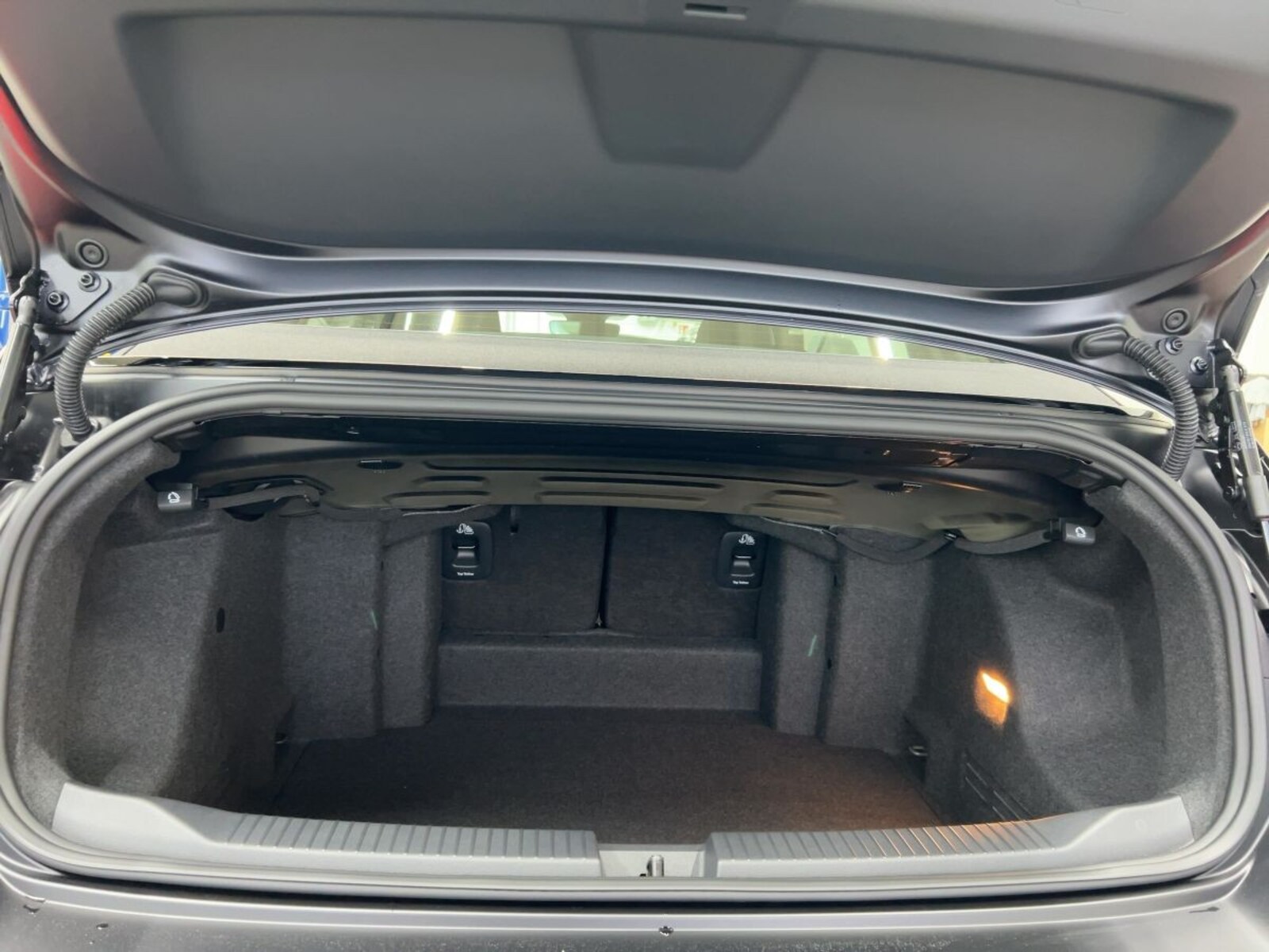 Volkswagen T-Roc Cabriolet – Bild 6