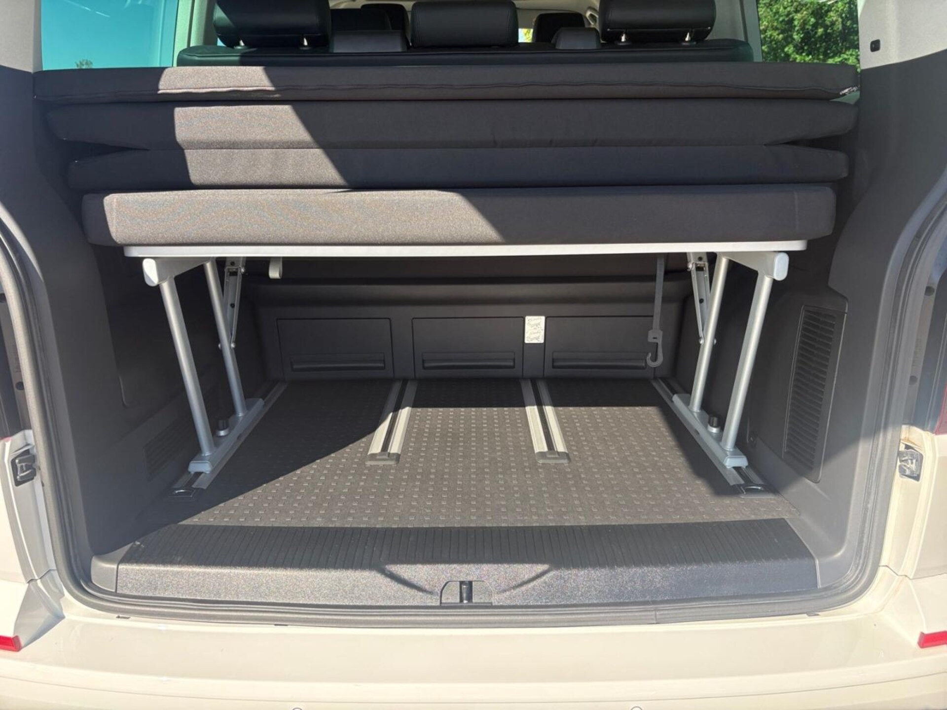 Volkswagen T6.1 California Beach