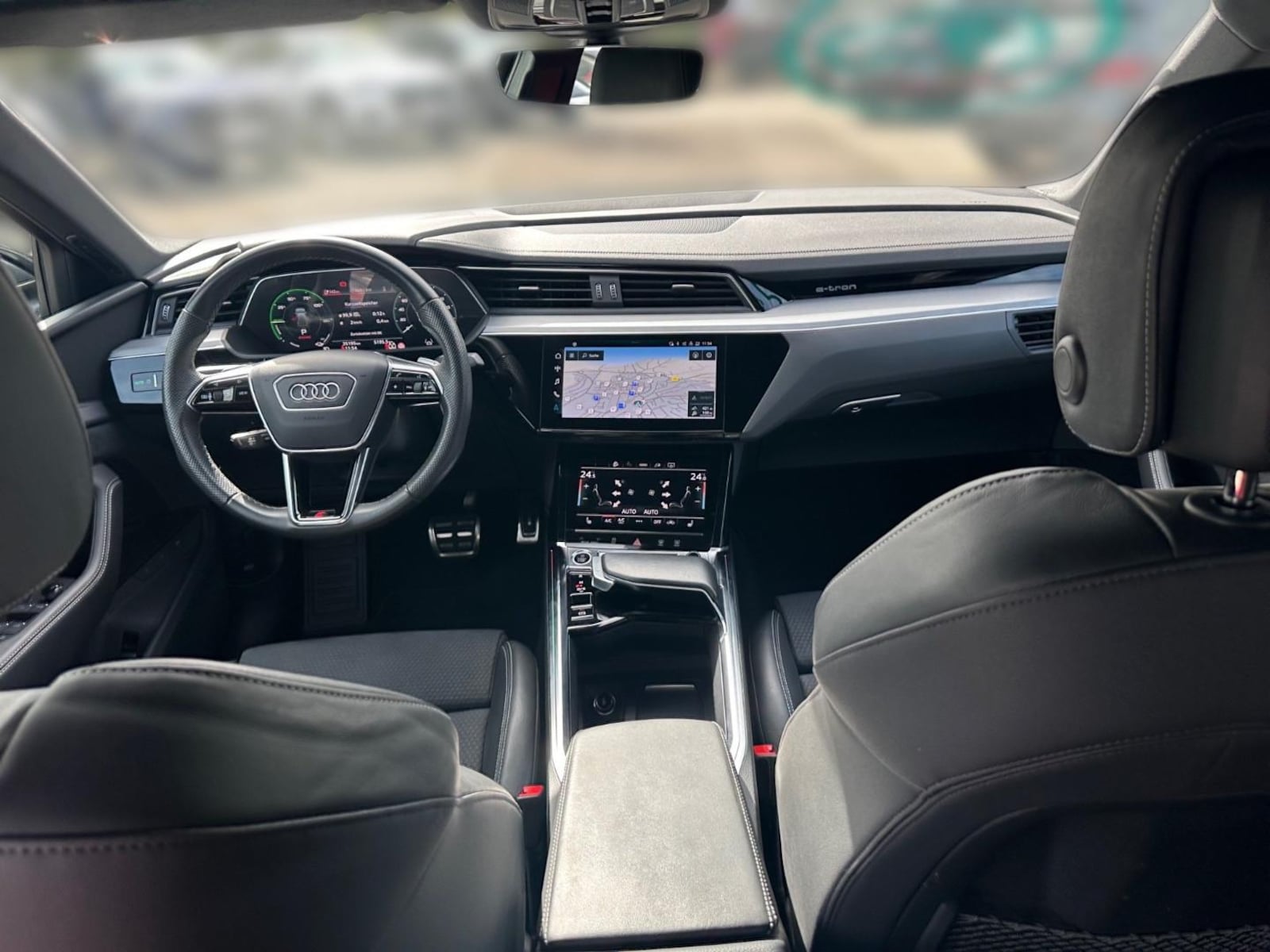 Audi Q8 Sportback e-tron – Bild 11