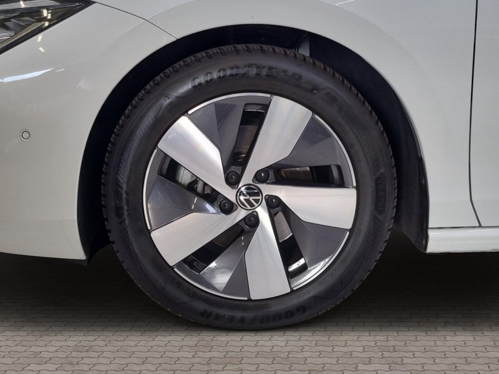 Volkswagen Passat – Bild 2