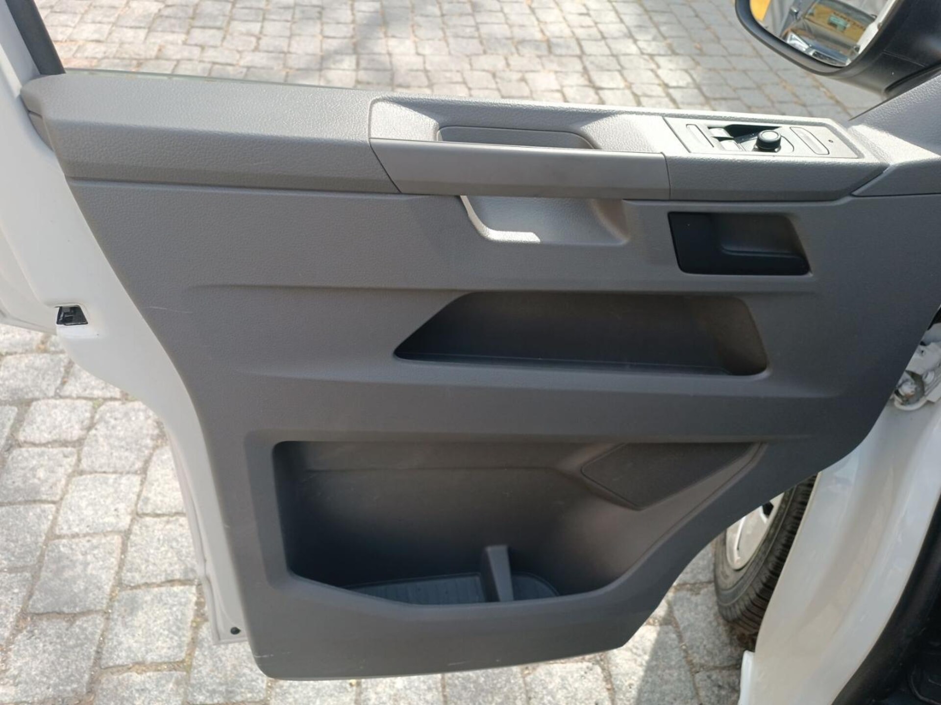 Volkswagen T6.1 Transporter Kasten kurzer Radstand