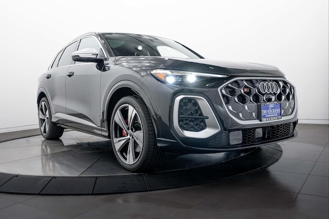 2026 Audi SQ5 Premium Plus