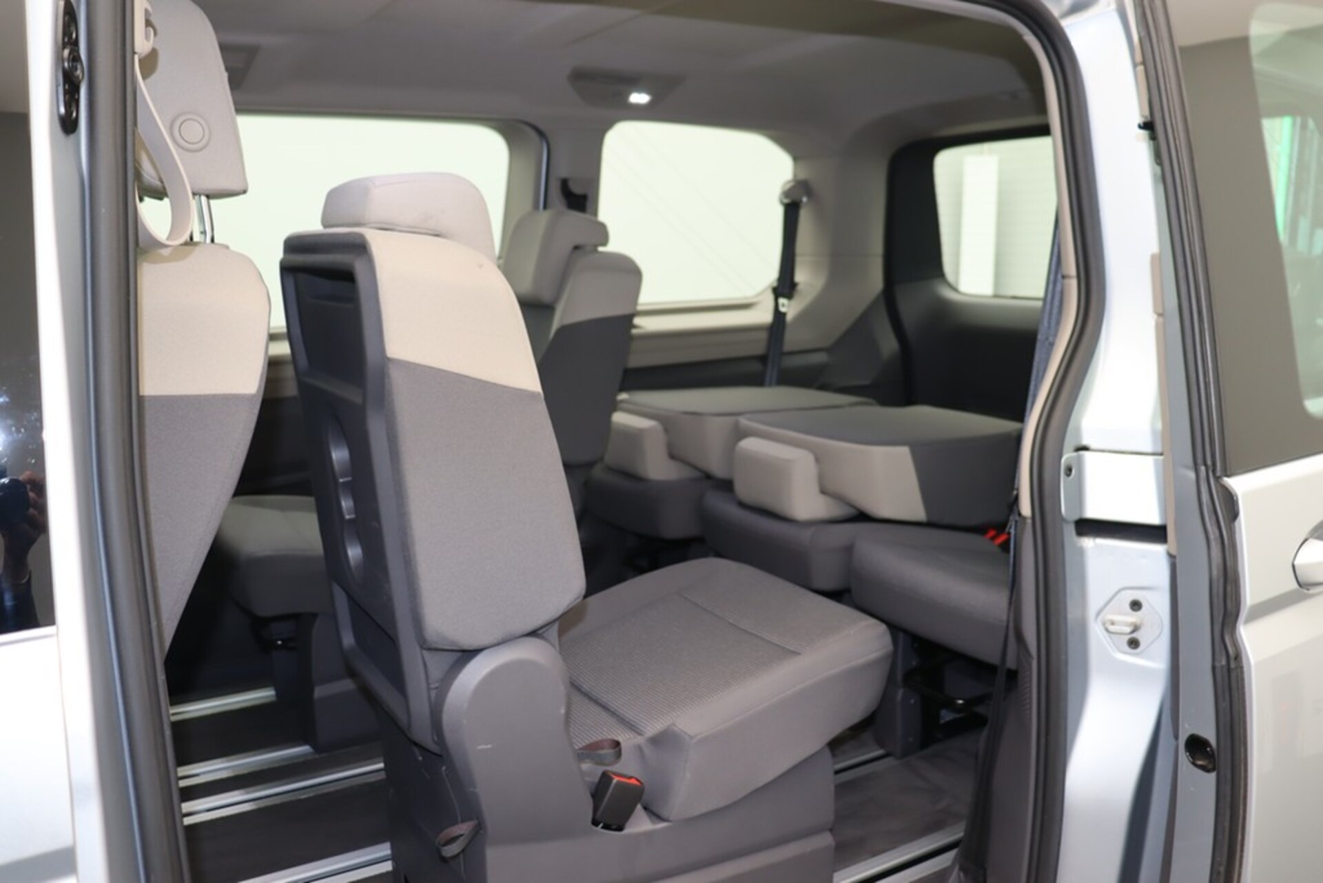 Volkswagen Multivan Basis-Modell