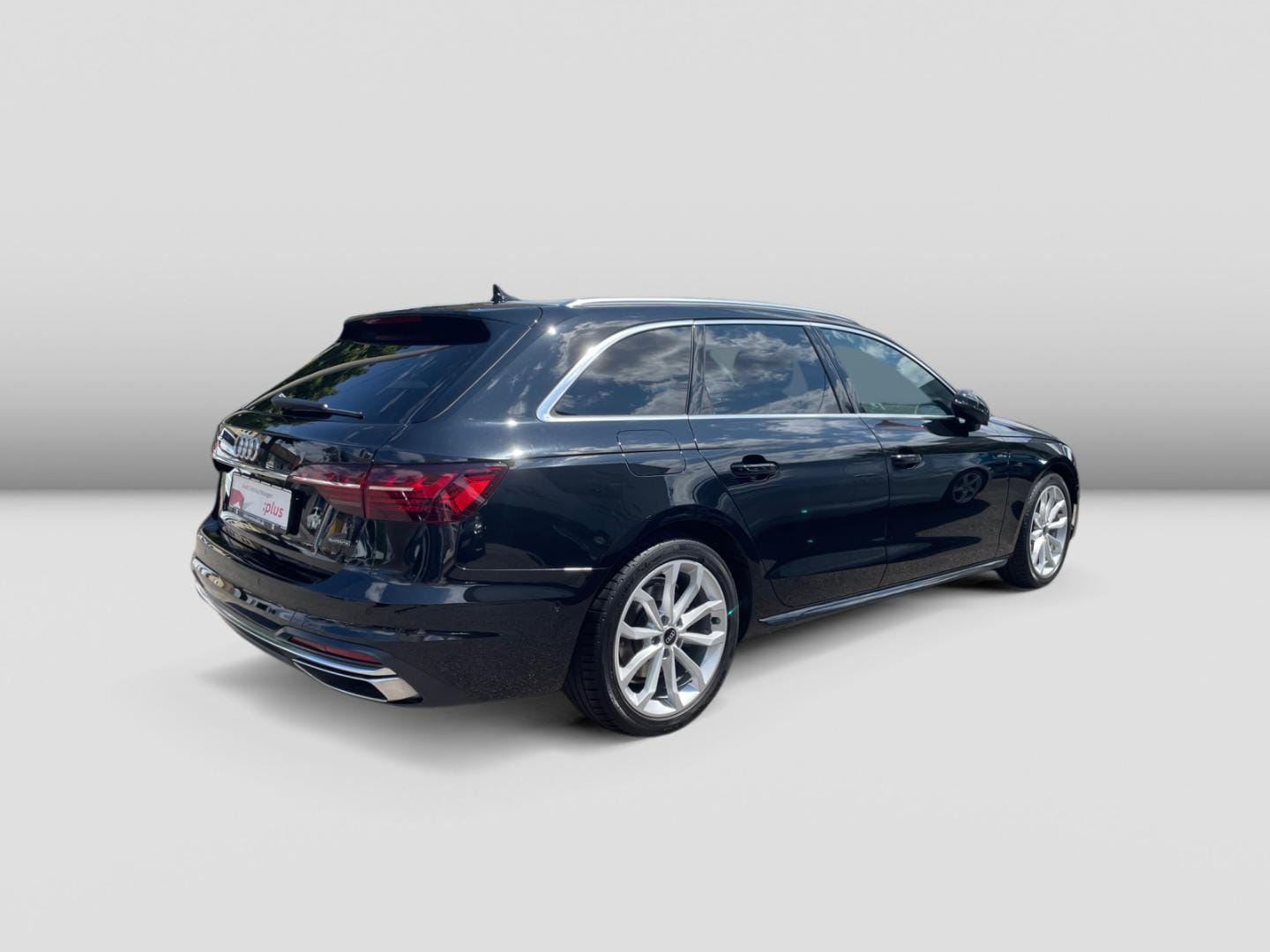 Bild über Audi A4 Avant advanced 40 TFSI quattro S tronic - für weitere Informationen kontaktieren Sie den Audi Partner