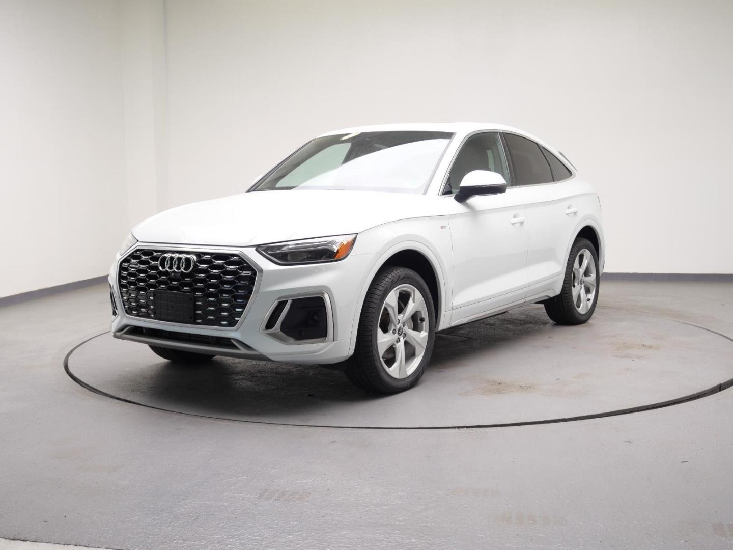 2024 Audi Q5 Sportback 45 Premium Plus's photo