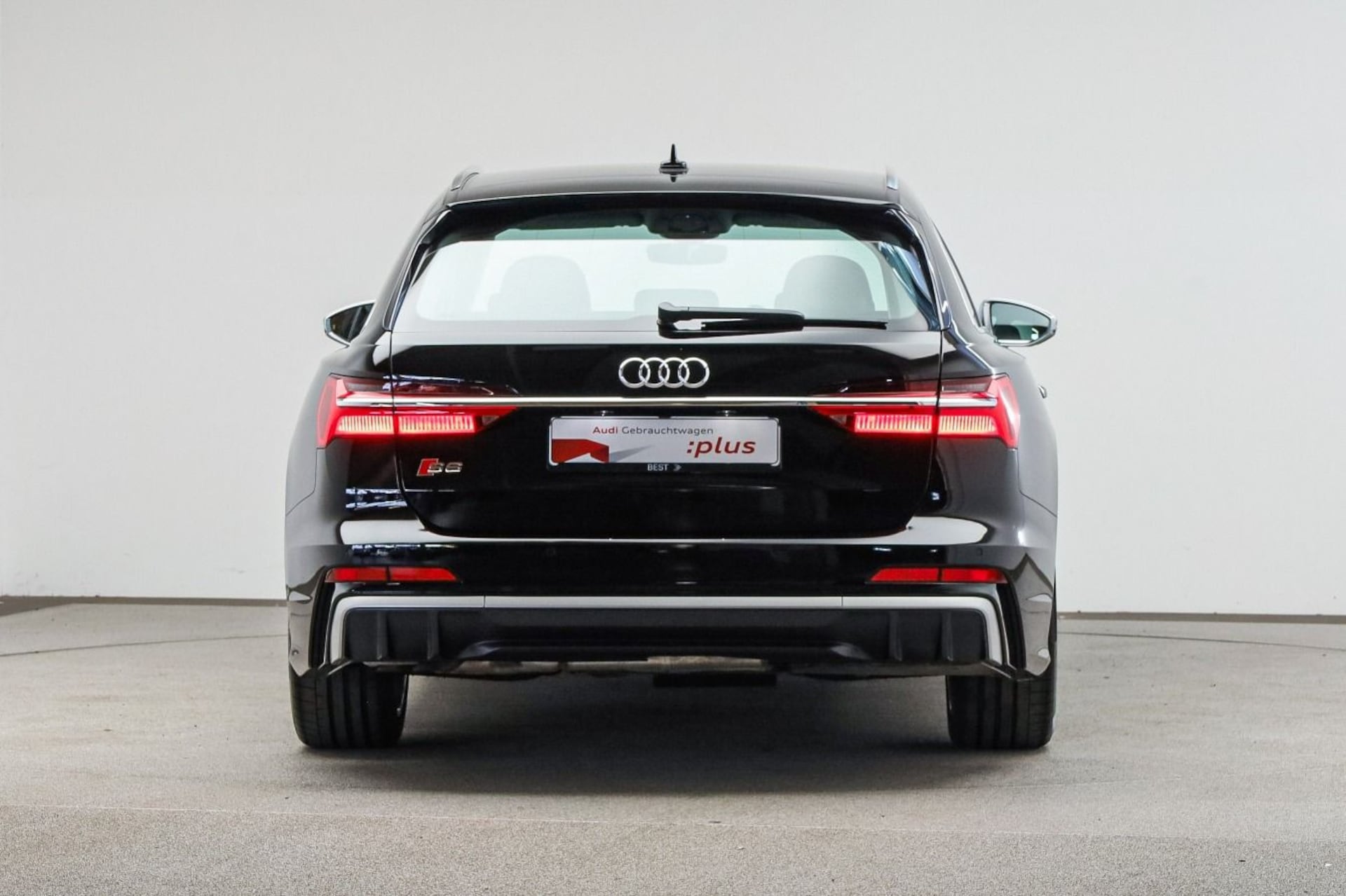 Audi S6 Avant