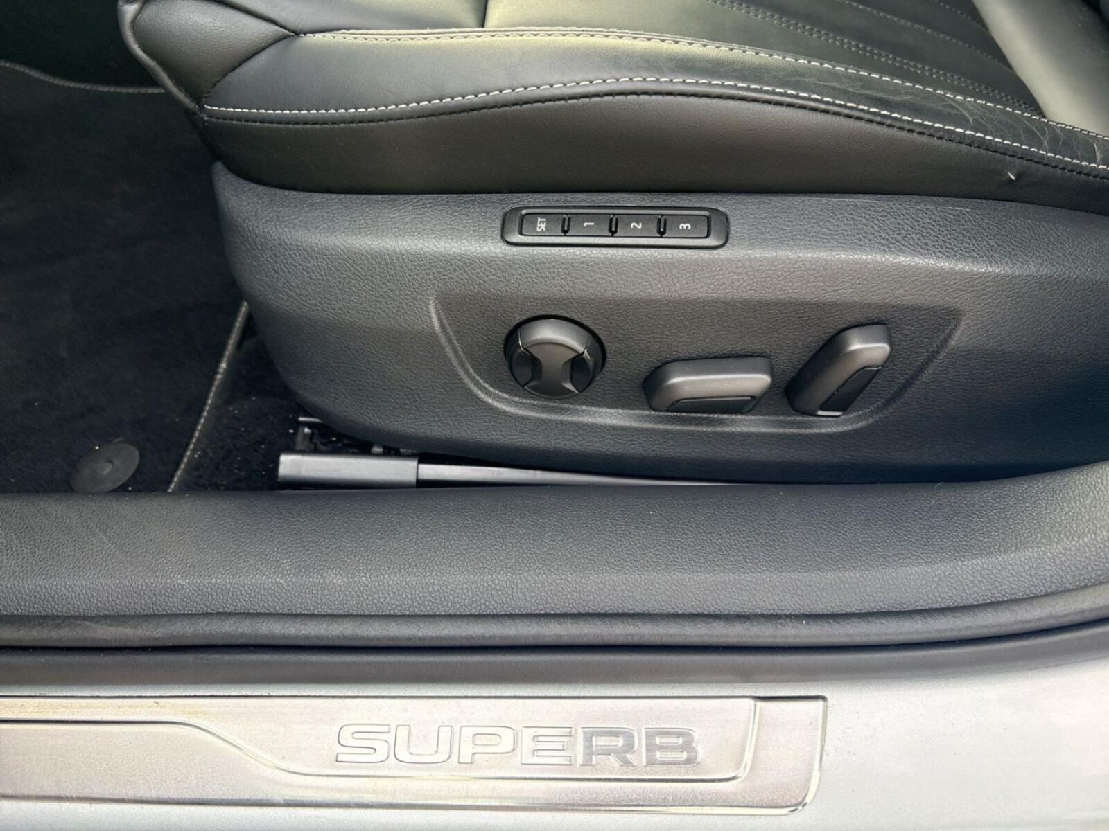 Škoda Superb – Bild 23