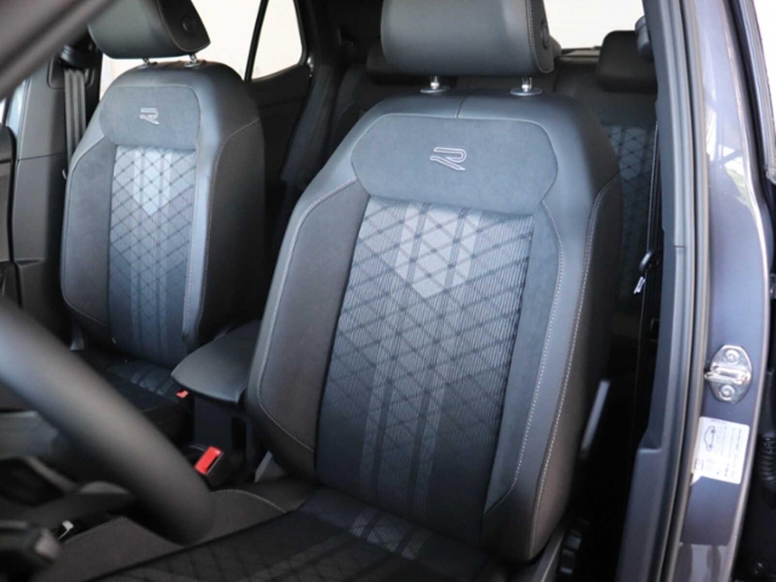 Volkswagen T-Cross – Bild 15