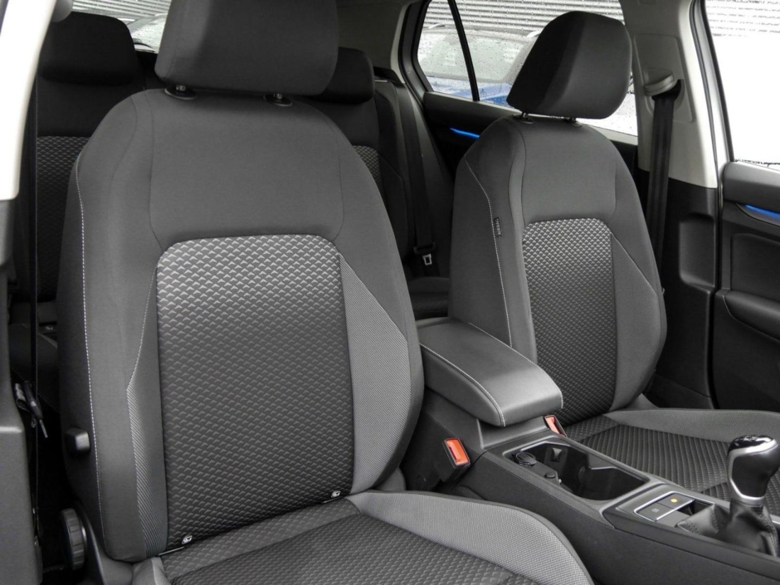 Volkswagen Golf – Bild 7