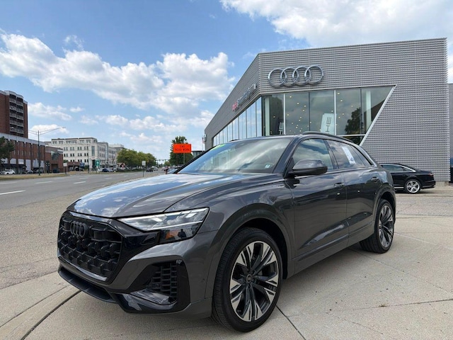 Photo of 2024 Audi Q8 