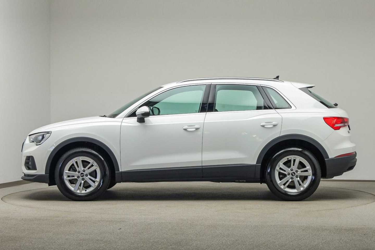 Bild über Audi Q3 35 TDI S tronic - für weitere Informationen kontaktieren Sie den Audi Partner