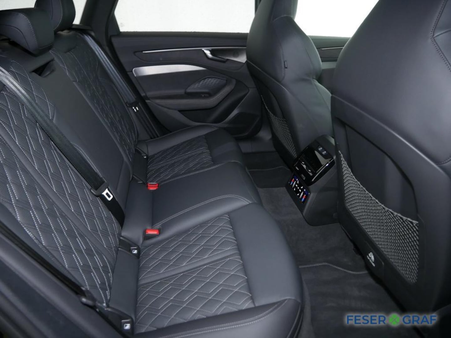 Bild über Audi A6 Avant TDI quattro 150 kW S tronic - für weitere Informationen kontaktieren Sie den Audi Partner