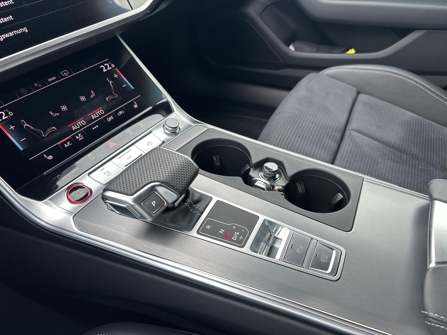 Bild über Audi S6 Avant TDI quattro tiptronic - für weitere Informationen kontaktieren Sie den Audi Partner