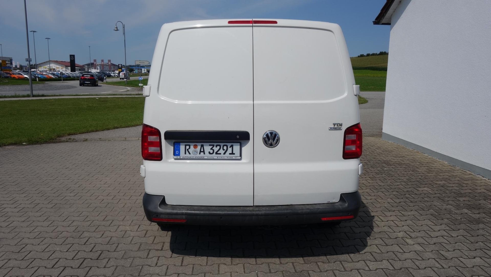 Volkswagen T6 Transporter Kasten kurzer Radstand