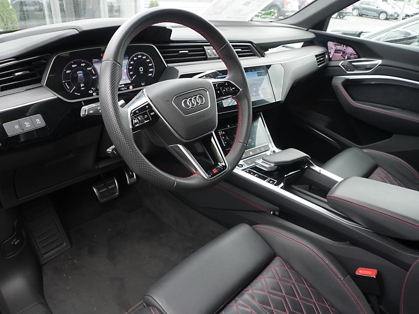 Image about Audi Q8 Sportback e-tron S line 55 e-tron quattro